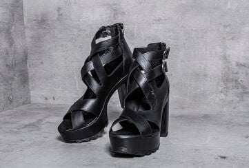 Completa il tuo look! / Scopri le scarpe
