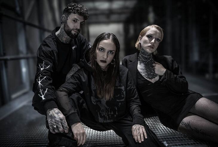 Abbraccia l'Oscurità