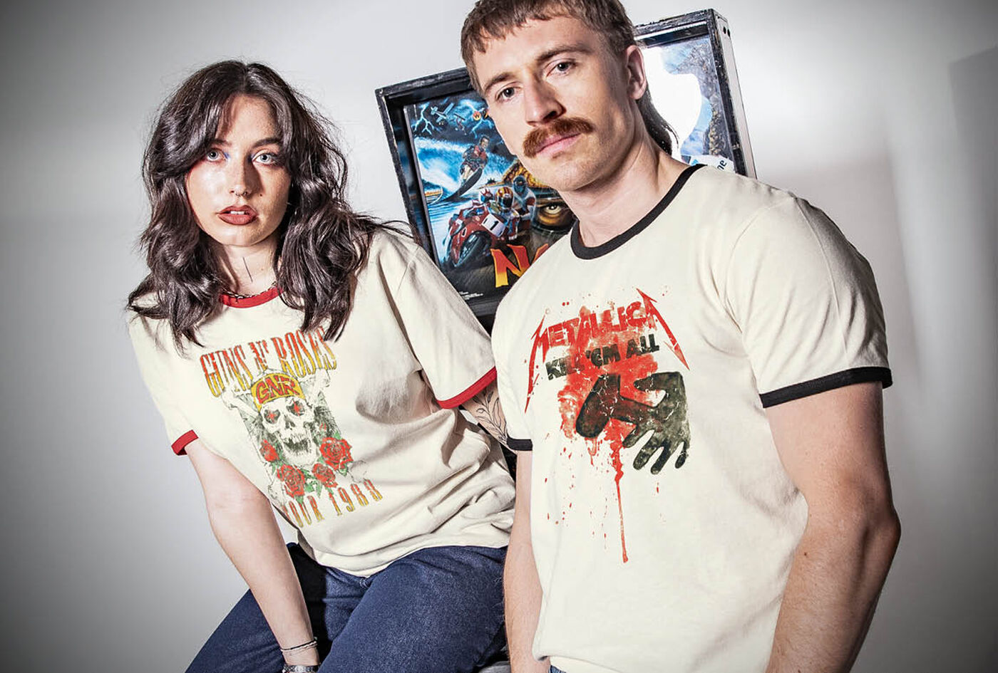 Retro Ringer Tee: stile 1986! / Compra ora!