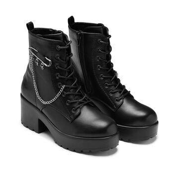 Stivali Combat Boots Alti Nero su Zeppa Platform Stivali Combat Boots Alti Nero su Zeppa Platform